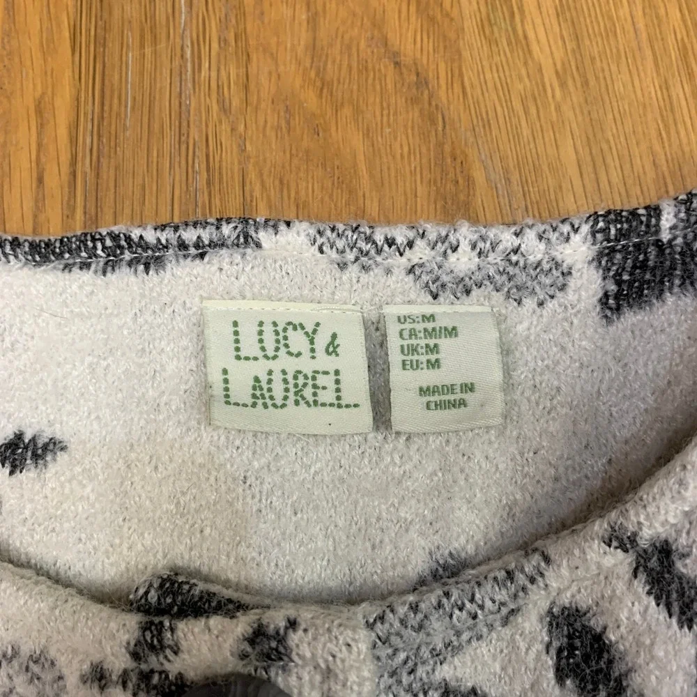 Lucy & Laurel Wool Blend Floral Jacquard Longline Cardigan Sweater Black White M